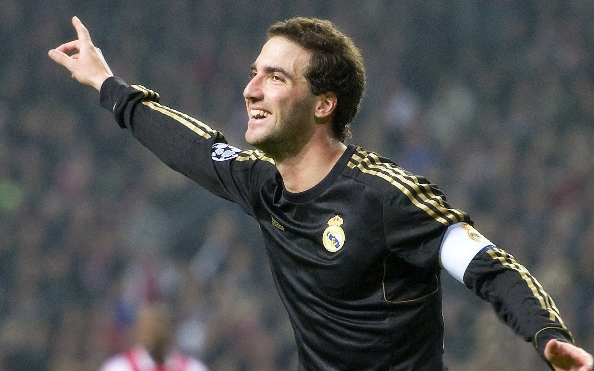 绝杀之夜与状态之谜，日本队惊险取胜背后的亚洲羽坛新格局